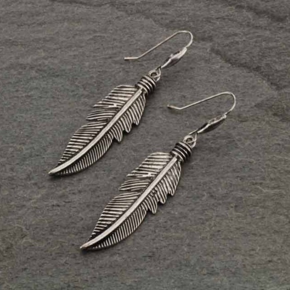 Jewelry - Western Feather Fish Hook Earrings